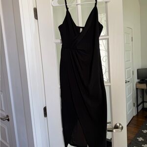 Elegant Black Backless Dress